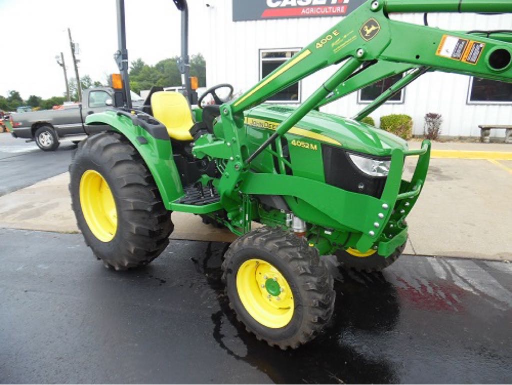 2020 John Deere 4052M Tractor Compact