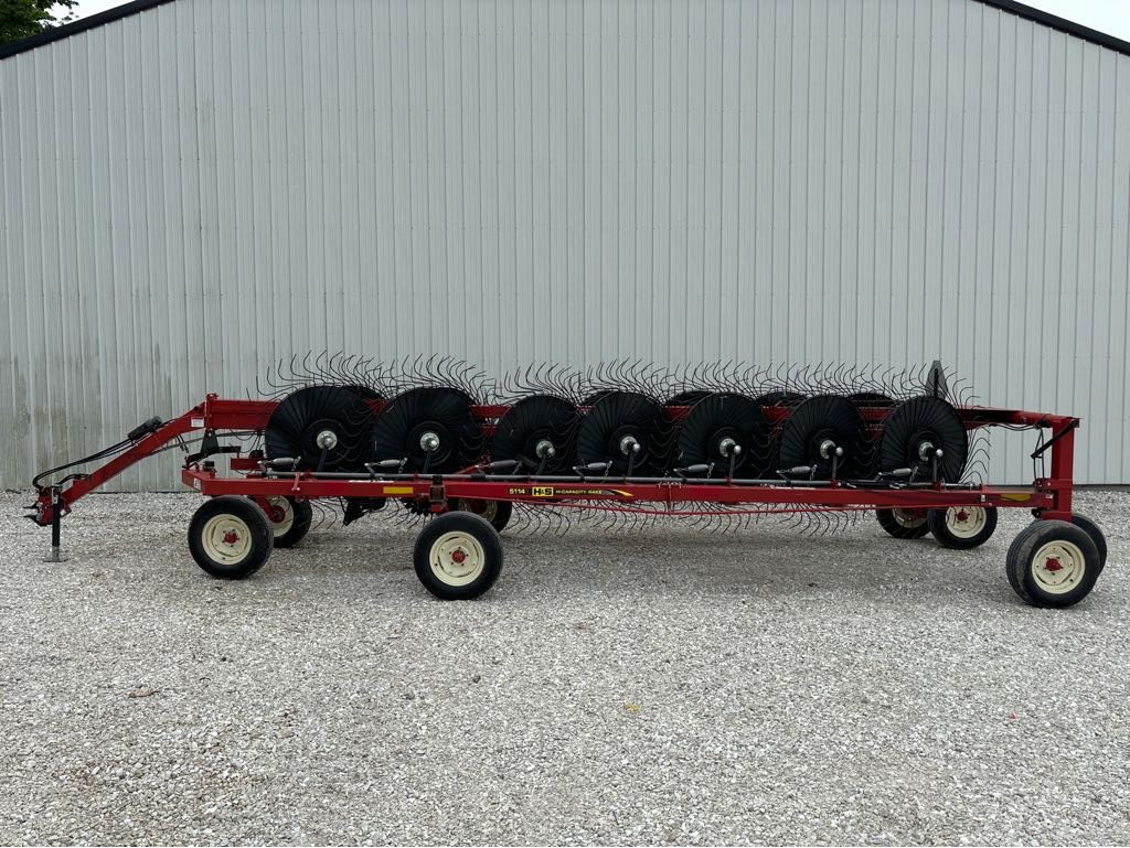 2020 H&S 5114 Hay rake