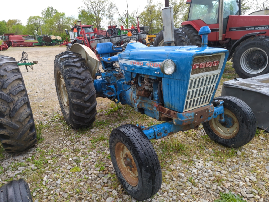 1972 Ford 4000 Tractor Utility