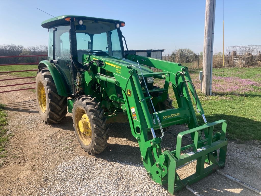 0000 John Deere 5075E Tractor Utility