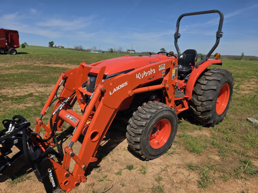 2023 Kubota MX5400 Tractor Utility