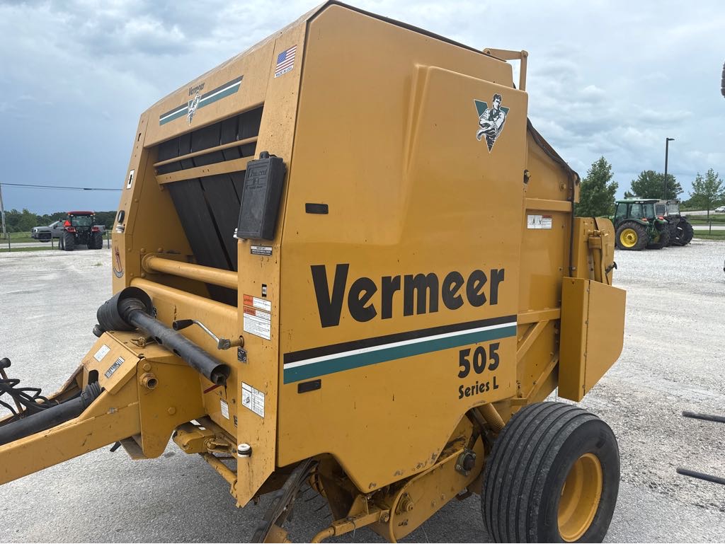 1998 Vermeer 505L Baler