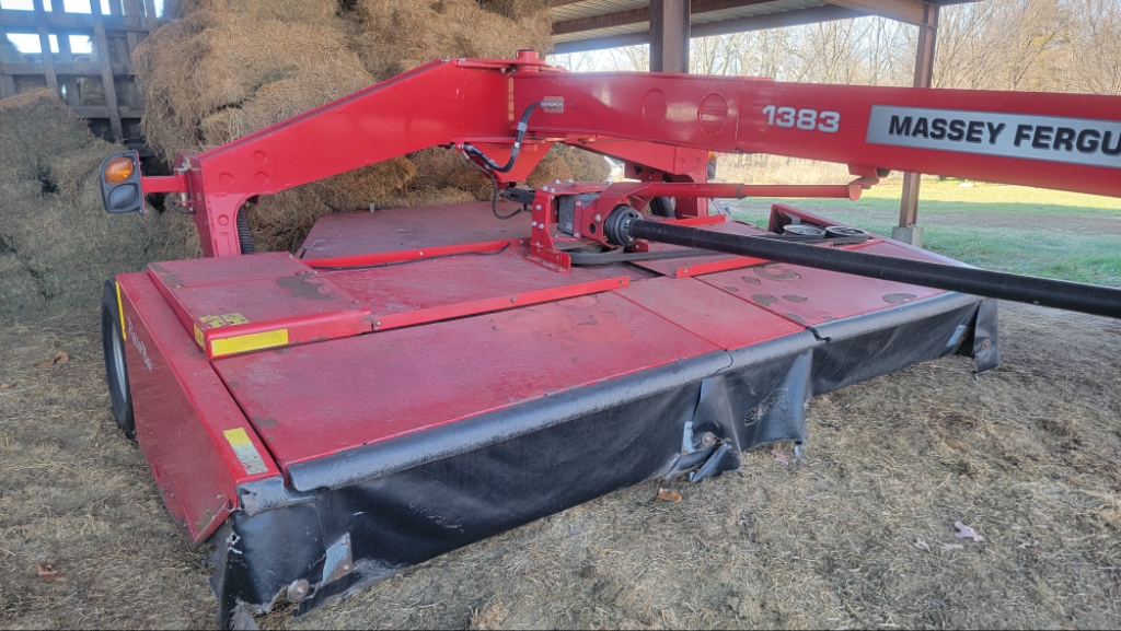 2015 Massey 1383 Disc Mower Conditioner