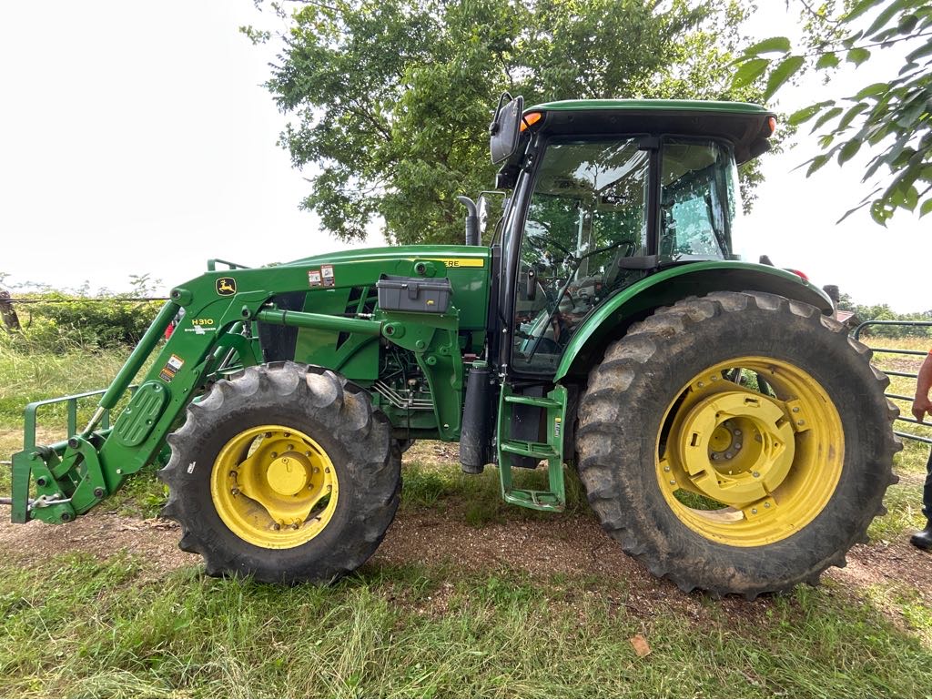 2015 John Deere 6115D Tractor Utility