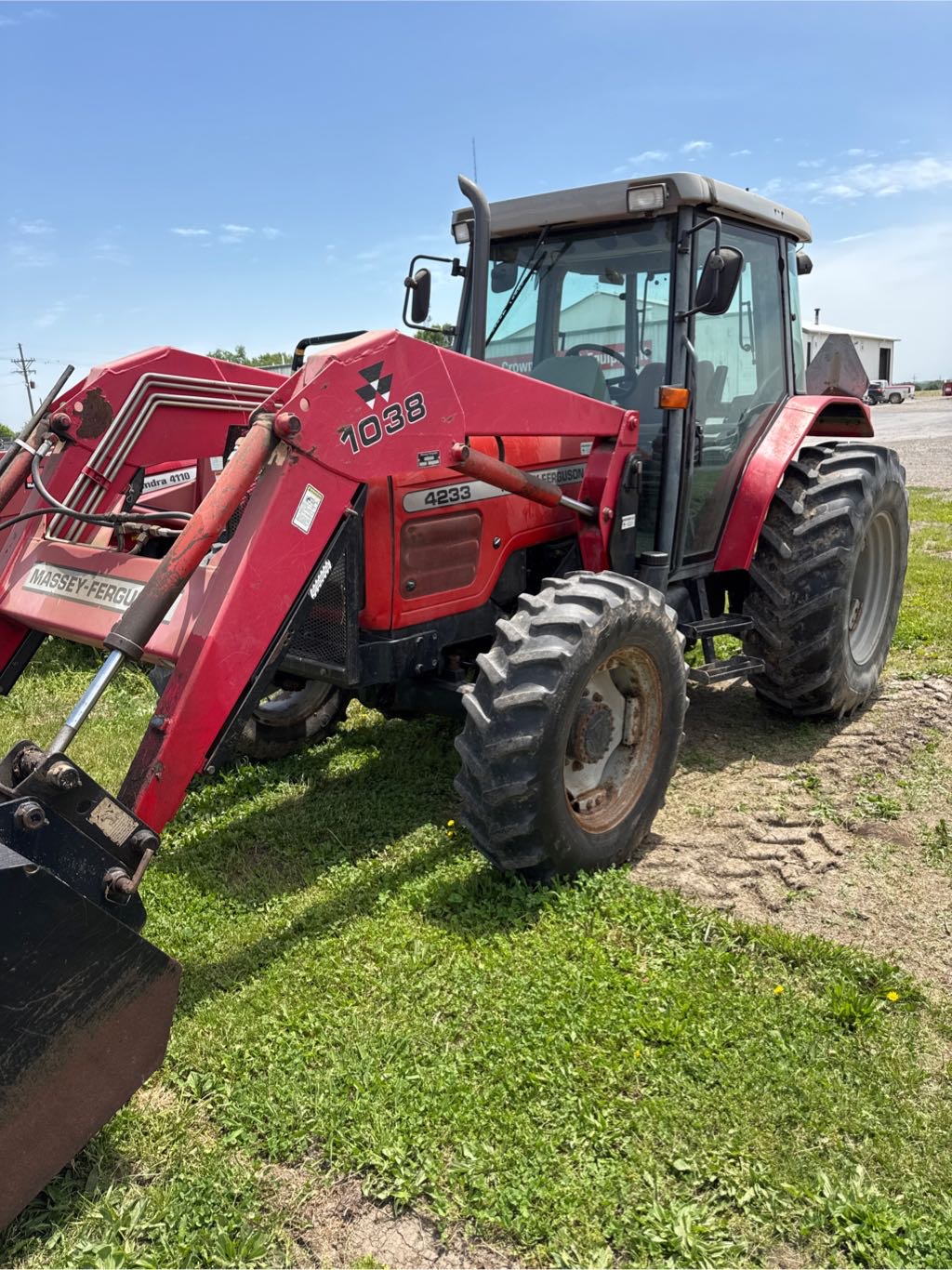 1998 Massey Ferguson 4233 Tractor Utility