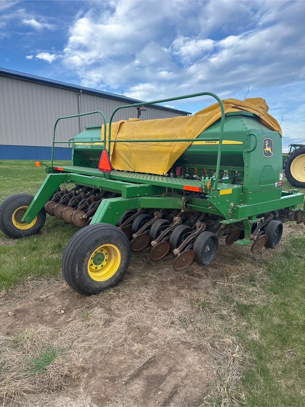 2004 John Deere 1590 Drill