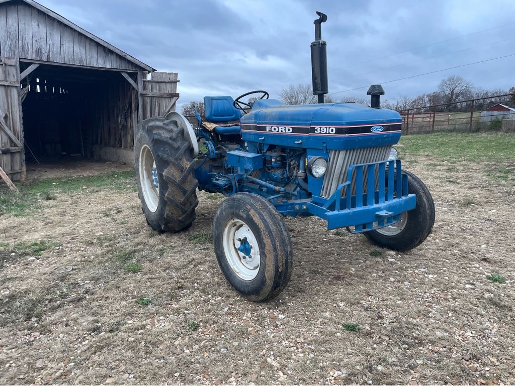 1989 Ford 3910 Tractor Utility