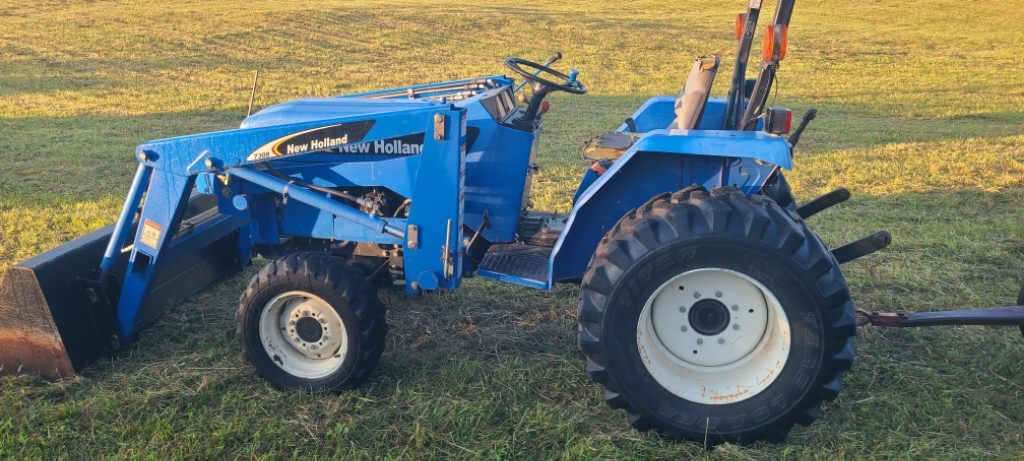 2007 New Holland TC30 Tractor Compact