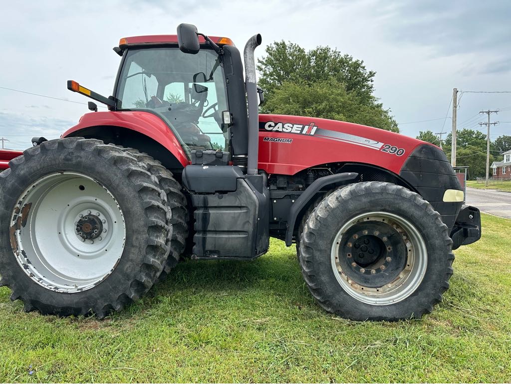 2011 Case IH Magnum 290 Tractor Row Crop