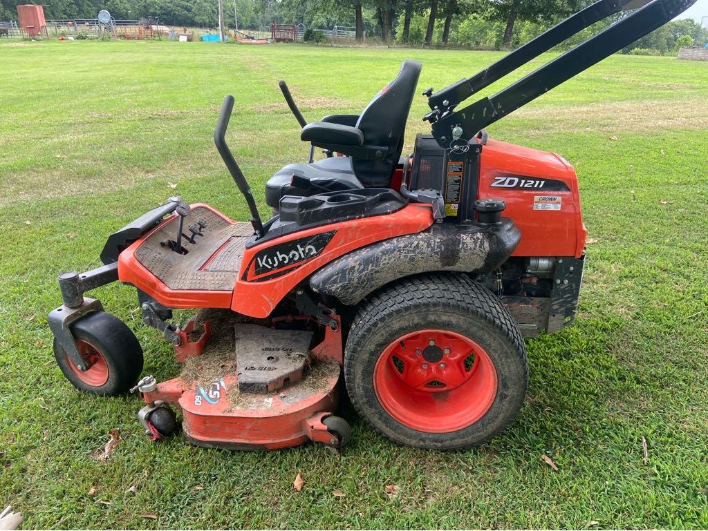 2021 Kubota ZD1211-60 Lawn Mower