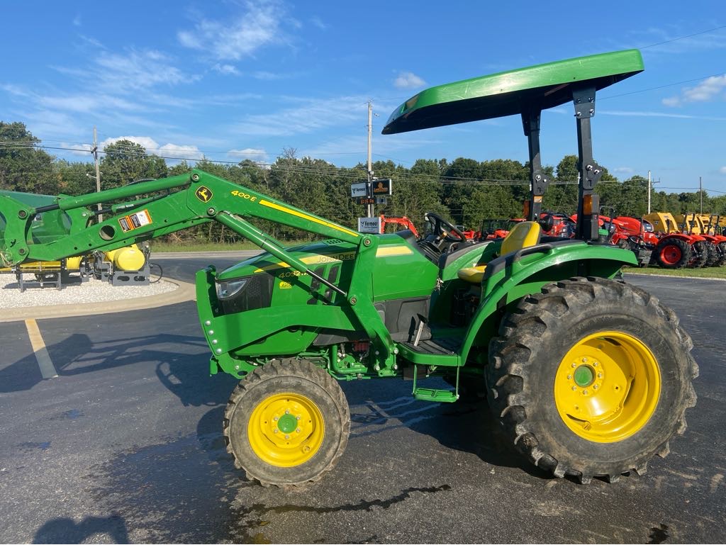 2021 John Deere 4052M Tractor Utility