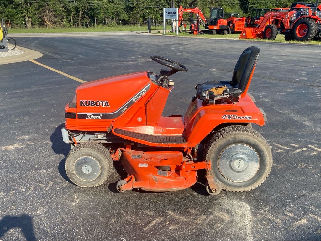 0000 Kubota G1800S Lawn Mower