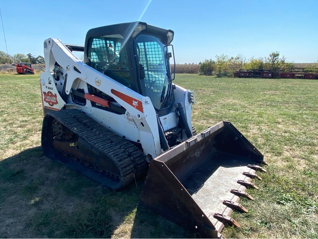 2014 Bobcat T650 Compact Track Loader