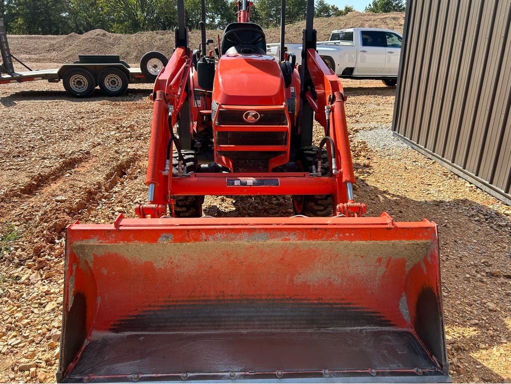 2022 KUBOTA B26 Tractor Loader Backhoe