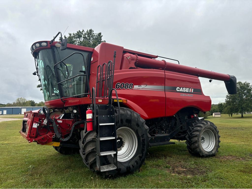 2010 CIH 6088 COMBINE